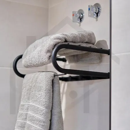 Cervantes - Apartamento A Estrenar Con Parking * Gijon